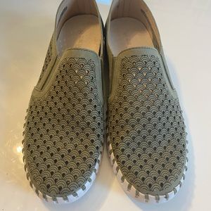 Slip on sneaker army green